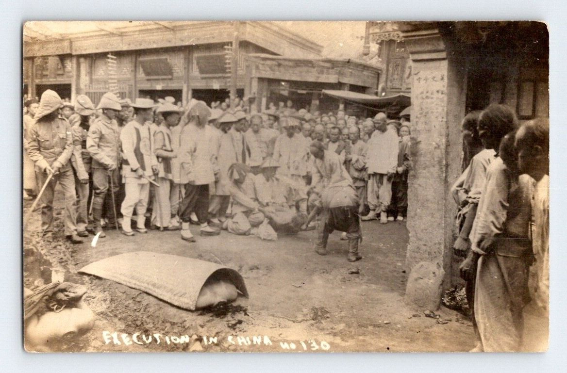 RPPC EARLY 1900'S. CHINA EXECUTION VIEW #1. POSTCARD ST1
