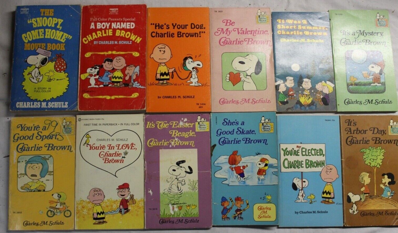 PEANUTS Snoopy TV Special Book Collection 35 books hardcover & paperback
