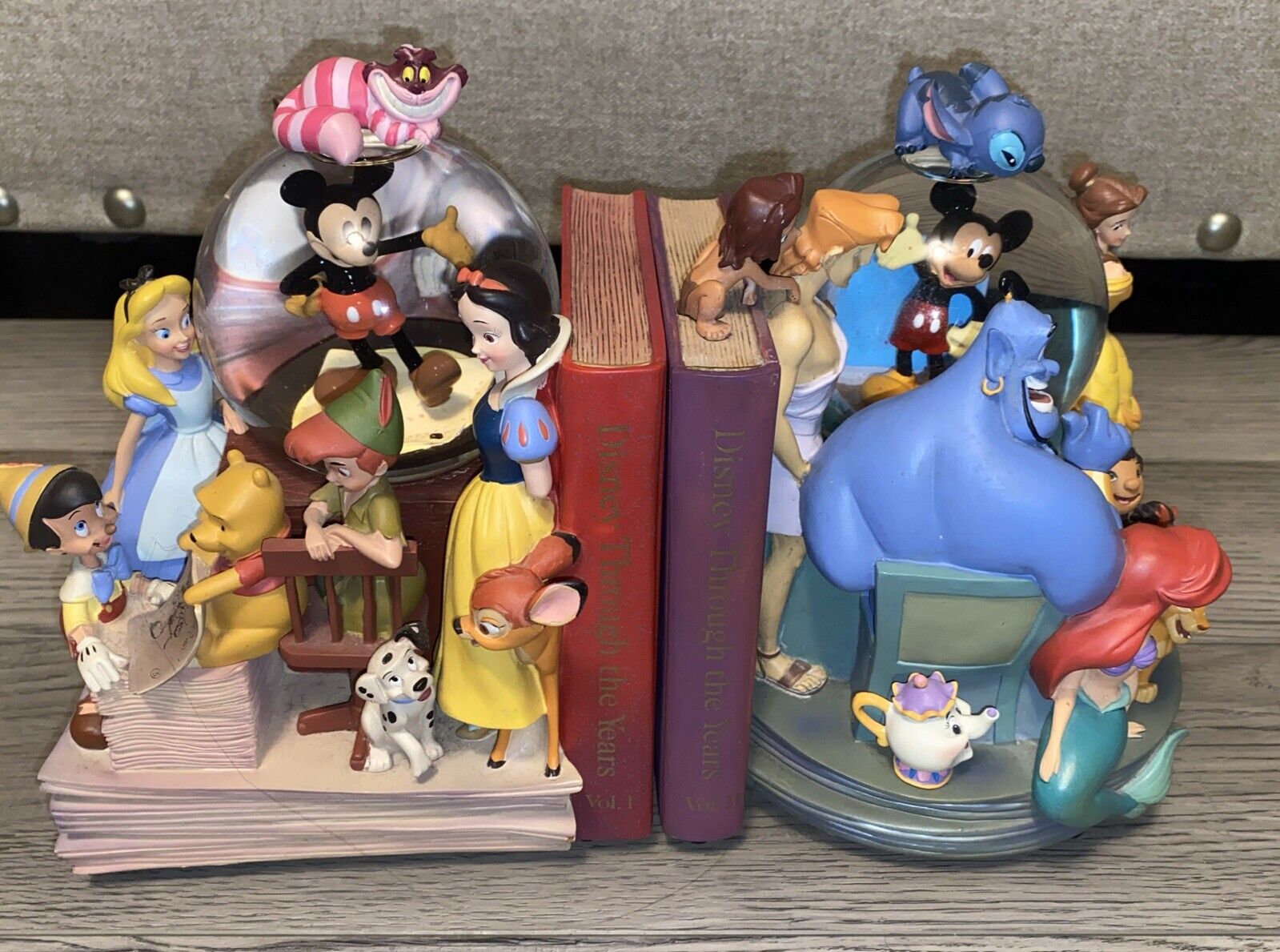 Wonderful World of Disney Musical Snow Globe Bookends Blower Music Work No Box