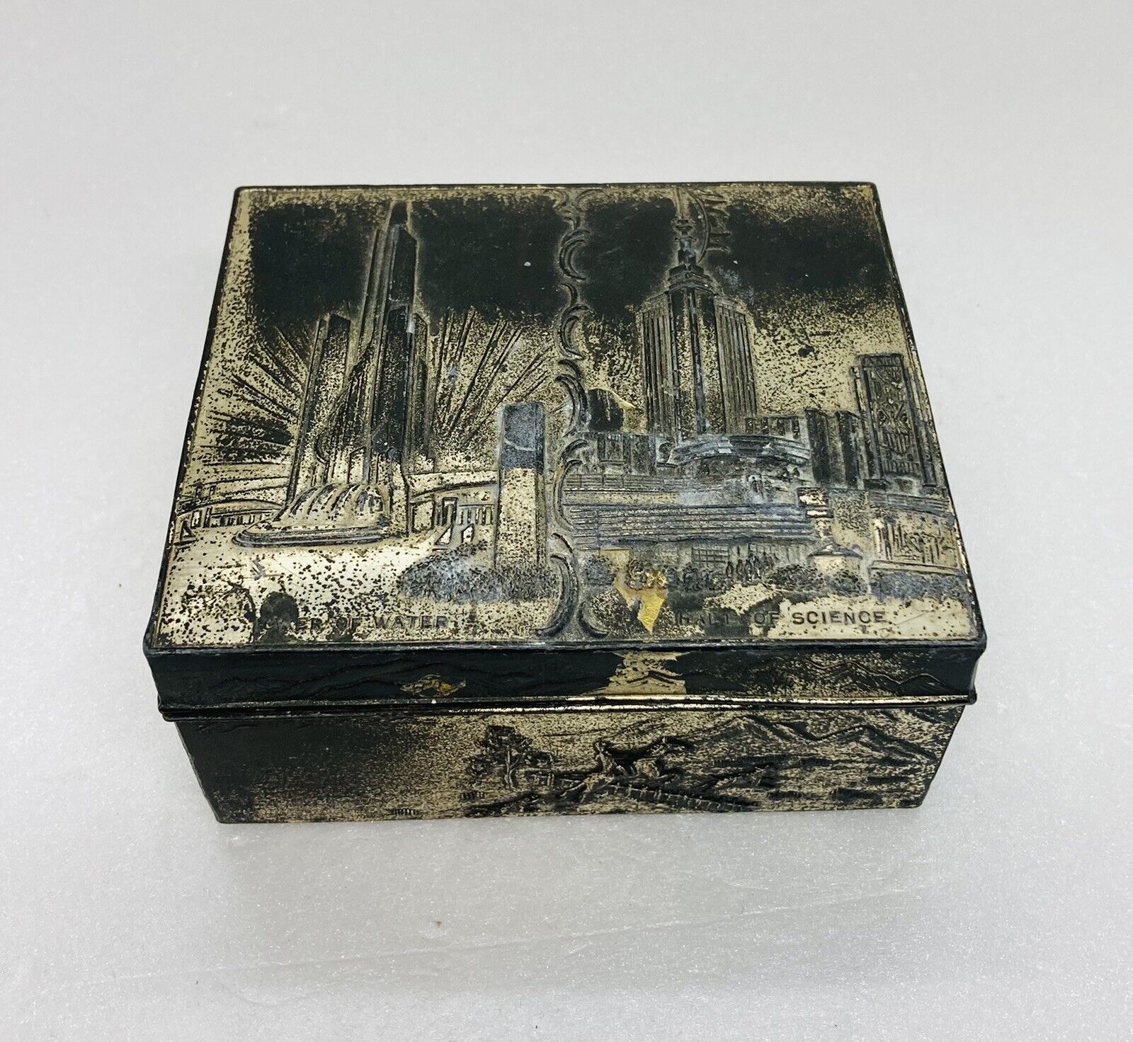 Rare Japanese Tobacco Box Hall Of Science Towers Horse Riders Metal Silver 17