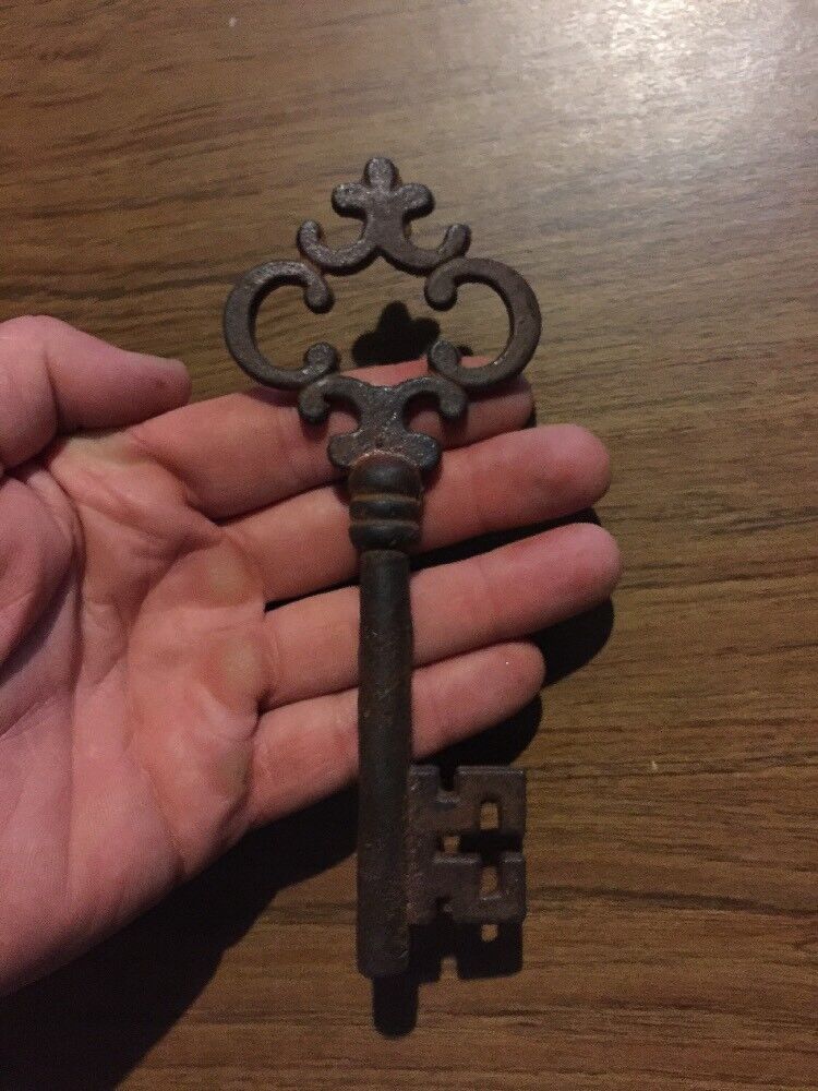 Victorian Master Door Skeleton Key Cast Iron Castle Cathedral Home Office Decor