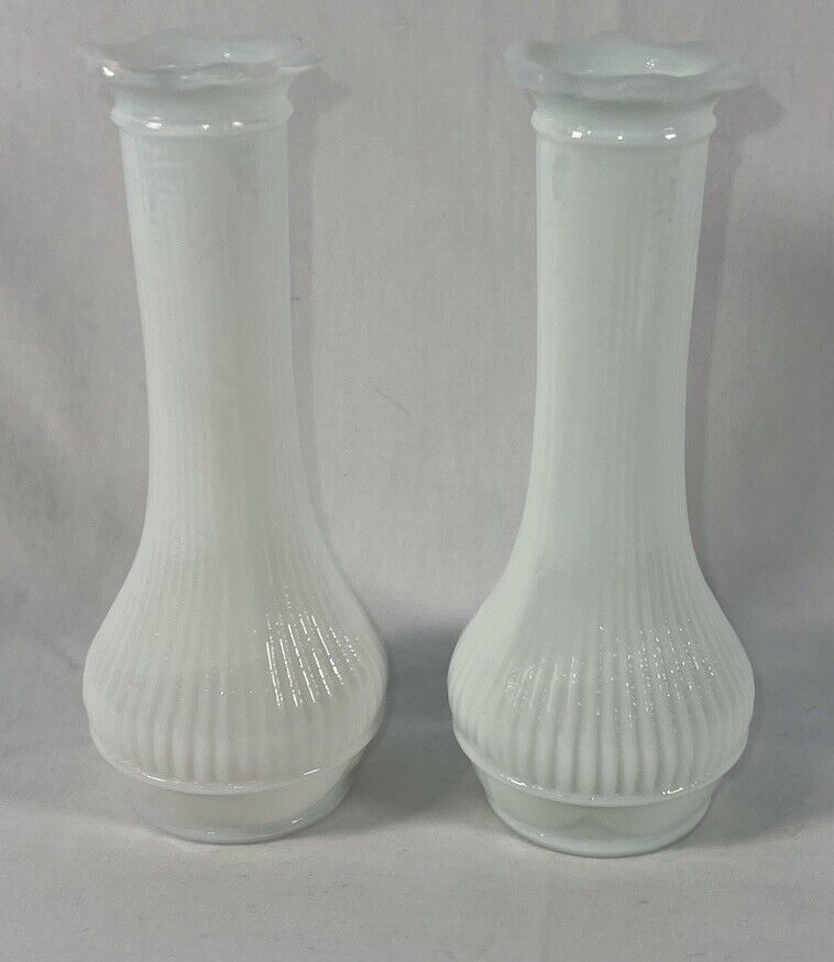 VTG Randall White Milk Glass Bud Vase Thin Ribbed Scalloped Rim Set of 2 6’’