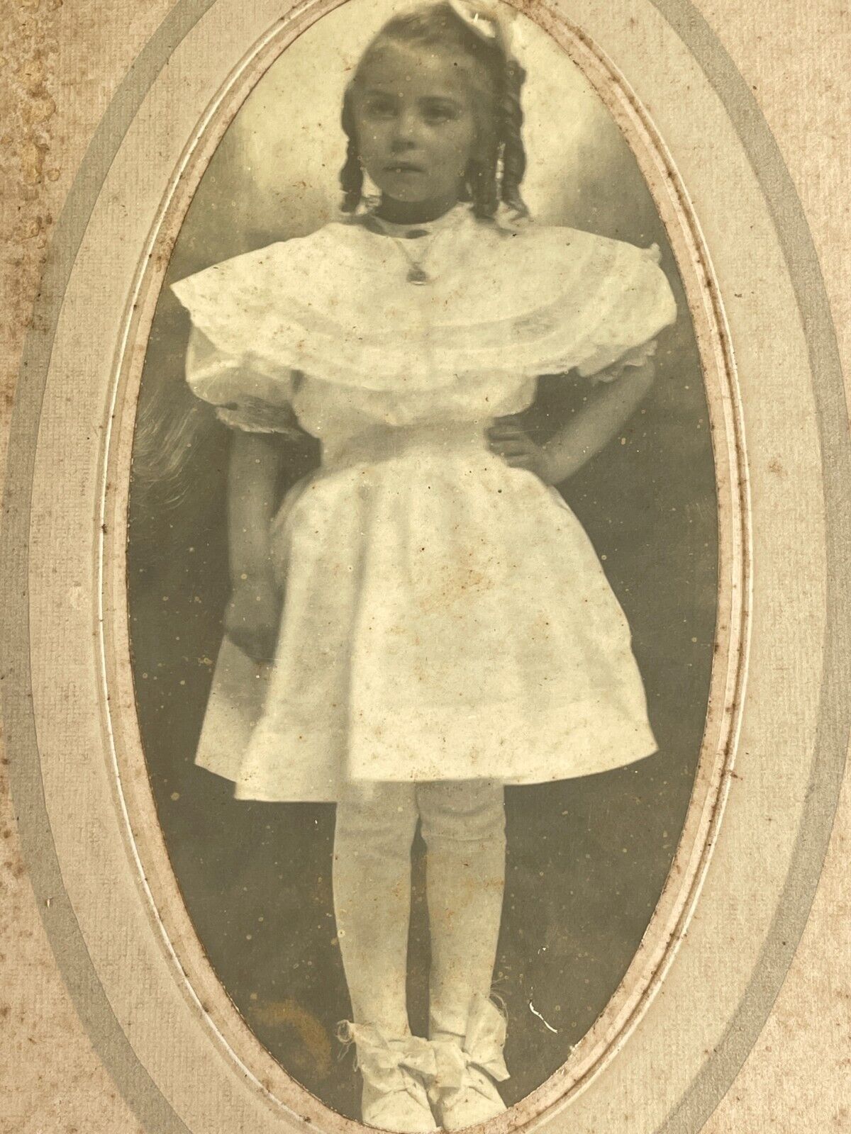 CC7 Cabinet Card Girl 1890-1900\'s Portrait