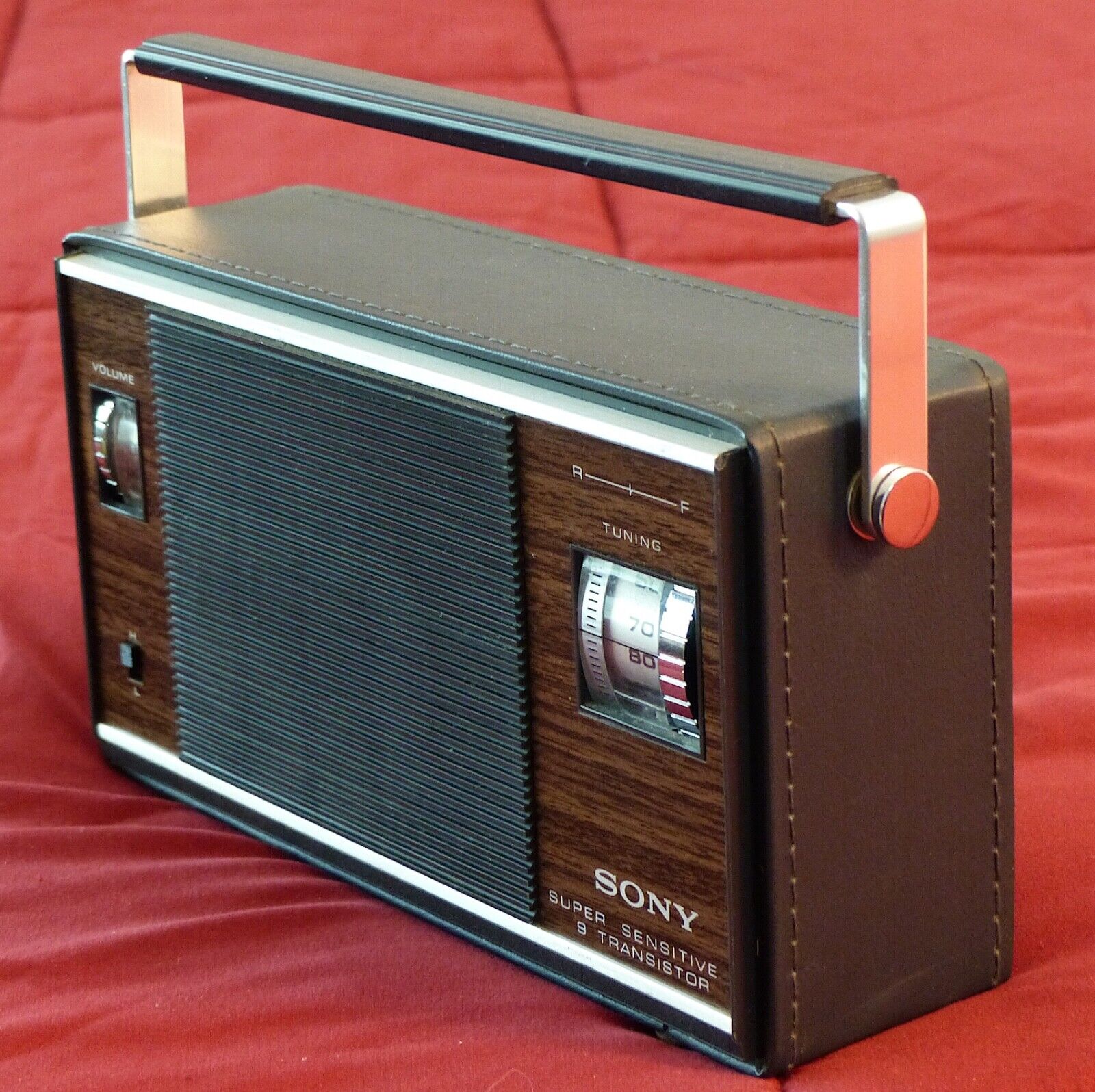 Sony 6R-33 (9) Transistor Super-Sensitive AM Radio