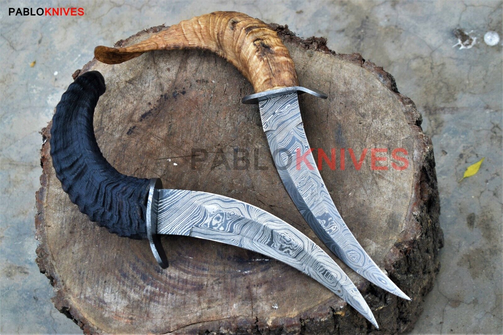 Pair of 2Pics Custom Hand Forged Damascus Steel Hunting Knife Ram Horn Handle