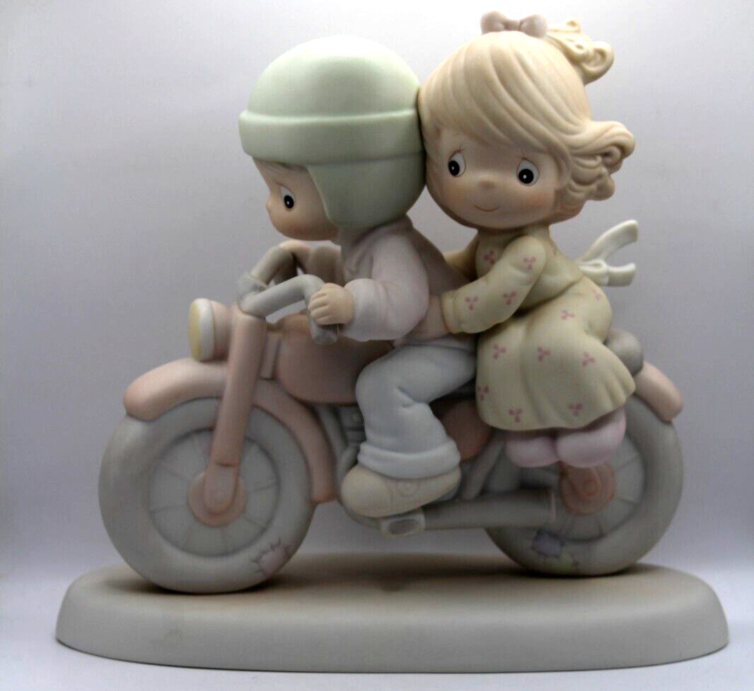 Precious Moments Bon Voyage Figurine Porcelain Enesco 522201