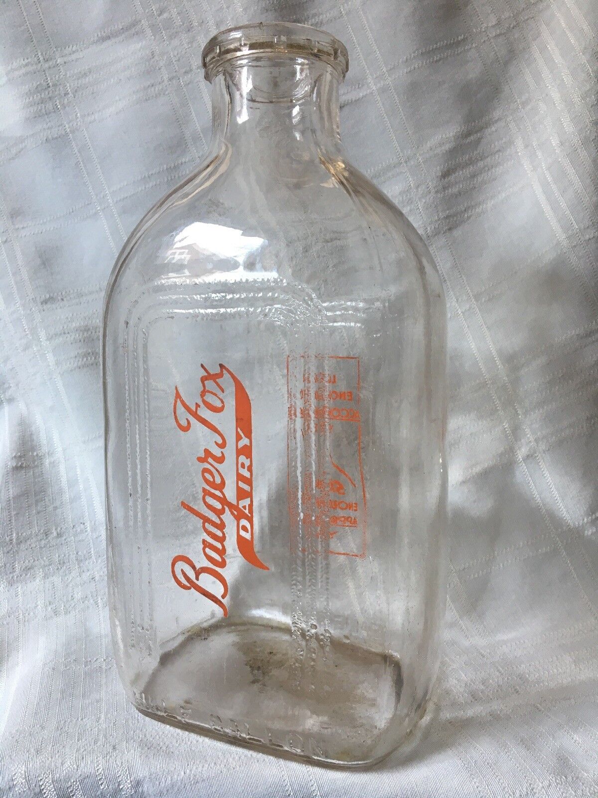 Vintage Half Gallon Milk Bottle Badger Fox Dairy Fond Du lac Wisconsin 1957