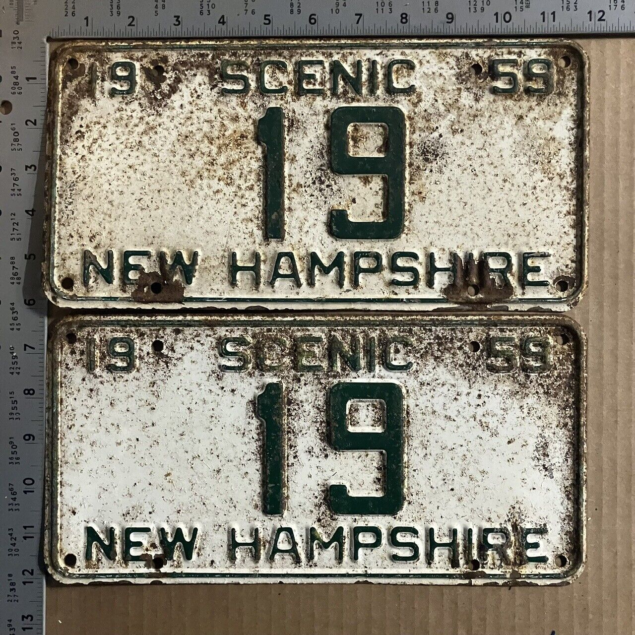 1959 New Hampshire low number license plate 19 YOM DMV TWO DIGIT 12185