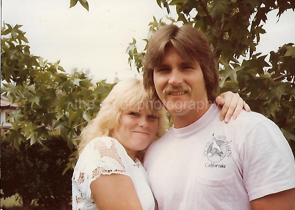 1970's 80's COUPLE Young Woman Man FOUND PHOTO Color ORIGINAL Snapshot 312 56 I