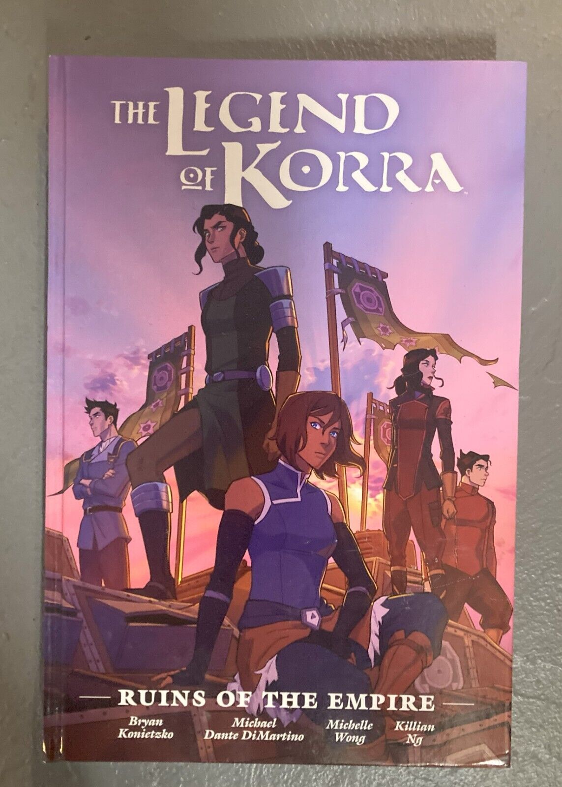 Legend of Korra Library Edition Ruins of the Empire HC Graphic Novel---VERY GOOD