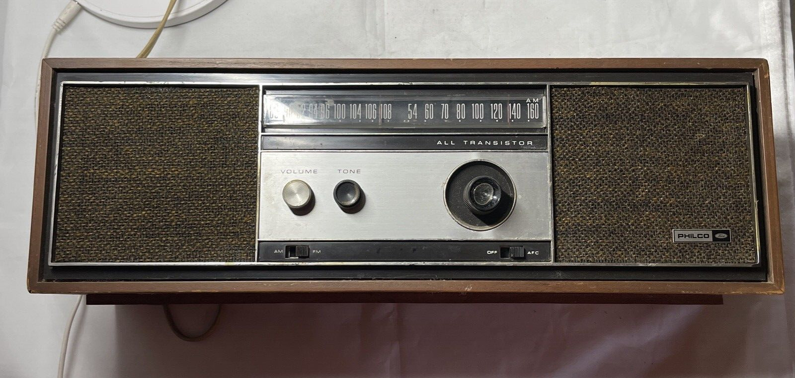 MID-CENTURY PHILCO AM/FM Tabletop RADIO MODEL R976WA- WORKS