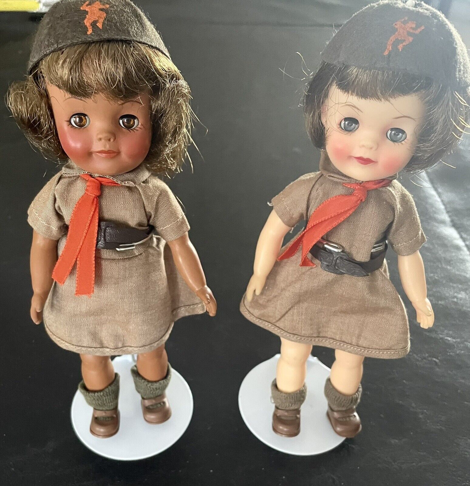 2 Vintage Girl Scout EFFANBEE 65 FLUFFY BROWNIE DOLLS-COMPLETE UNIFORMS-2 STANDS