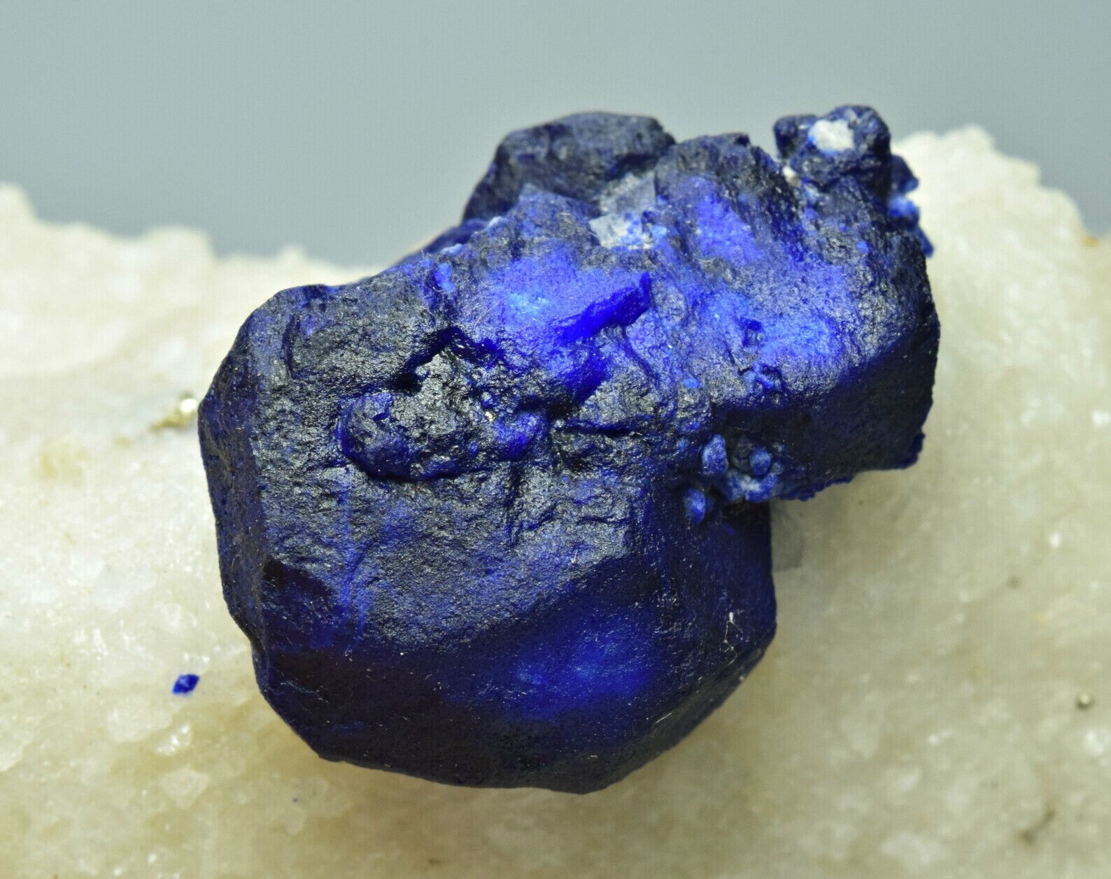Deep Blue Color Unique Lazurite Crystal On Matrix 587 gram