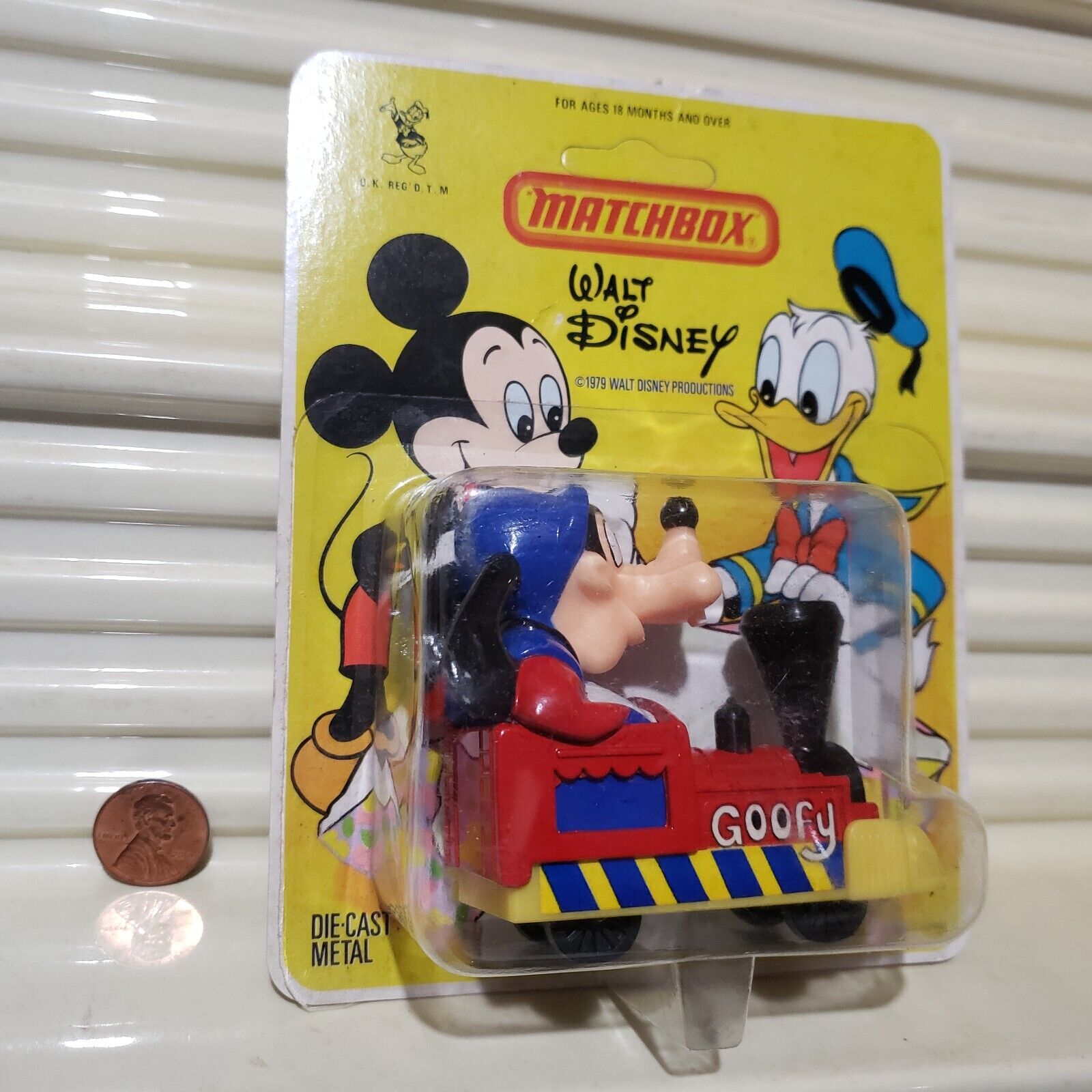 Lesney Matchbox 1980 Walt Disney WD10 GOOFY'S TRAIN Mint in C9 Mint Bubble Pack