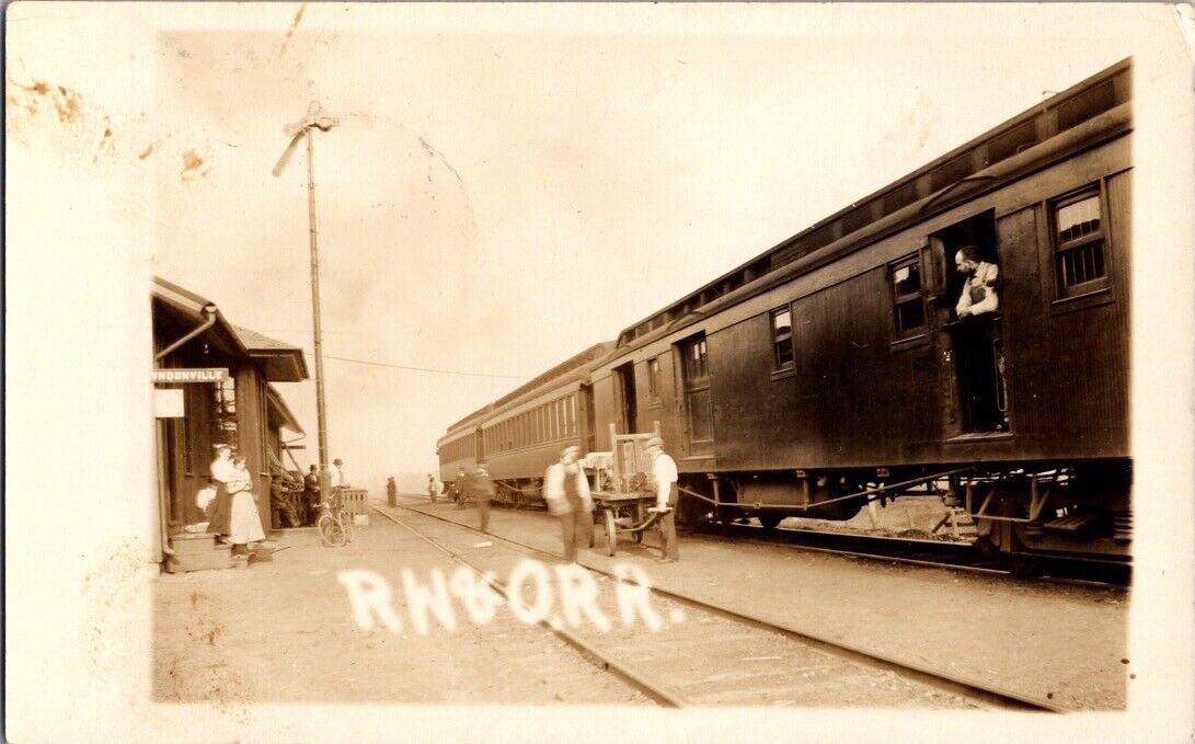 Rome Watertown Ogdensburg RW&O Railroad Depot Train Lyndonville NY RPPC Postcard