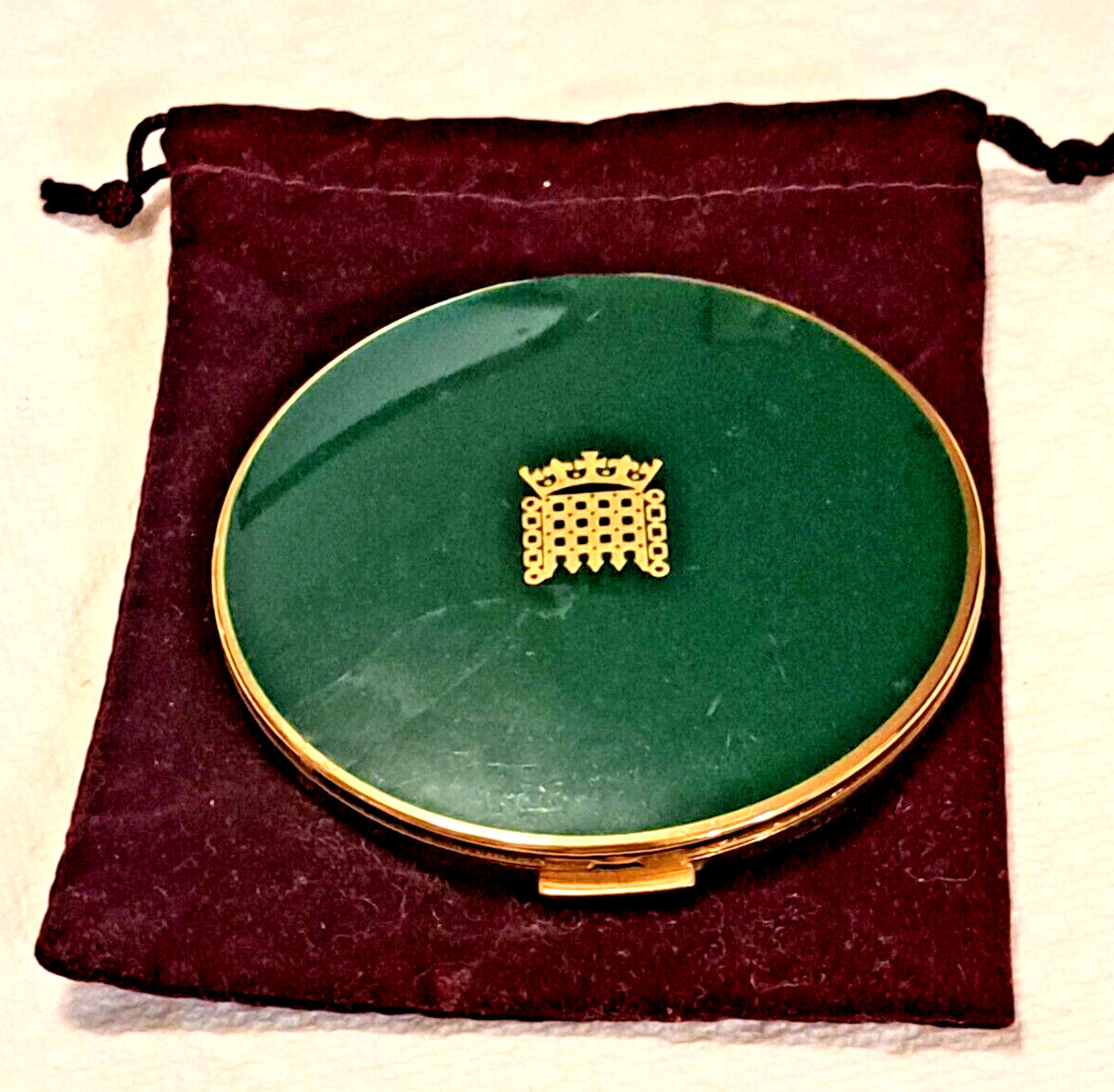 Vintage Stratton Cosmetic Compact Green Enamel Gold Rimmed Powder 50's