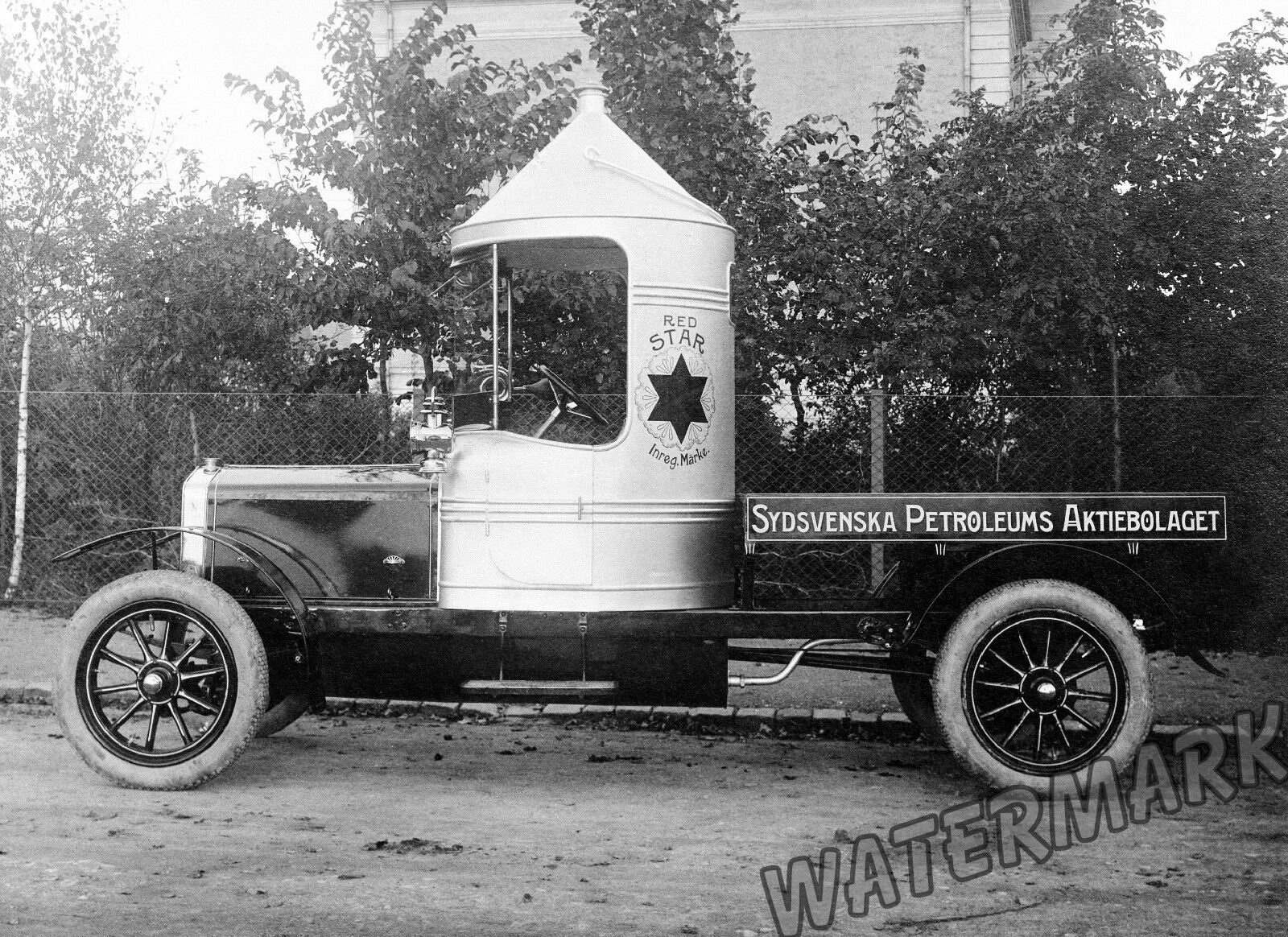 Photograph Vintage 50hp Scania-Vabis Petroleum Delivery Truck  Year 1914   8x10