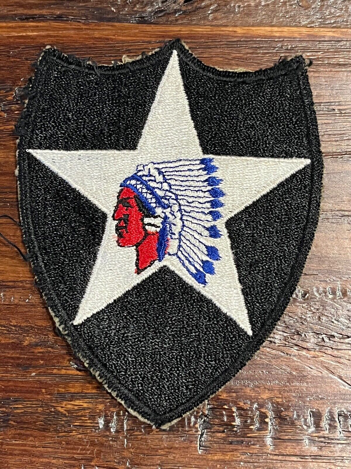 ORIGINAL PERIOD WWII WW2 US ARMY 2ND INFANTRY DIVISION PATCH - FE CE 10 FEATHER