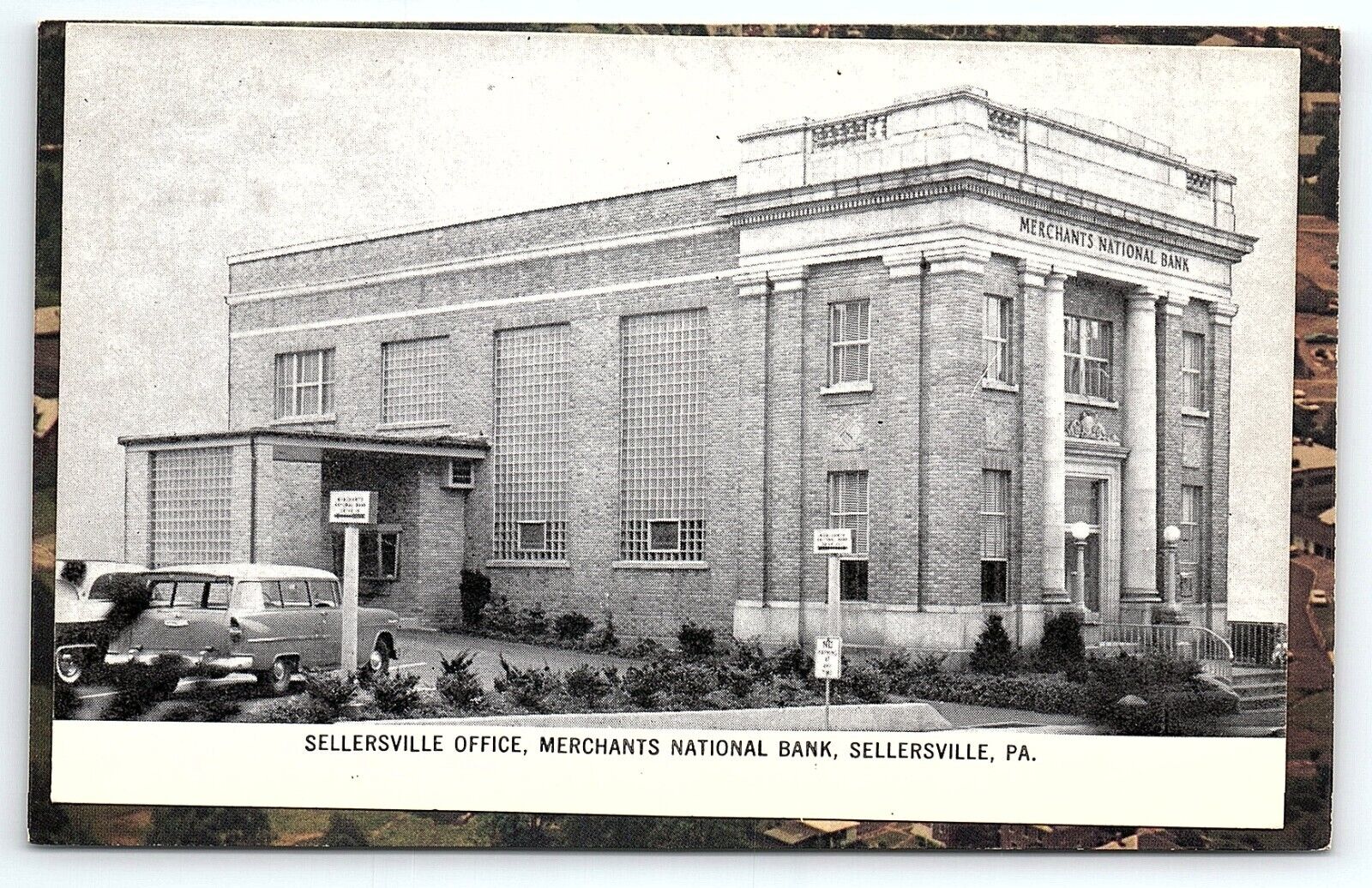 1950s SELLERSVILLE PA MERCHANTS NATIONAL BANK SELLERSVILLE OFFICE POSTCARD P4047