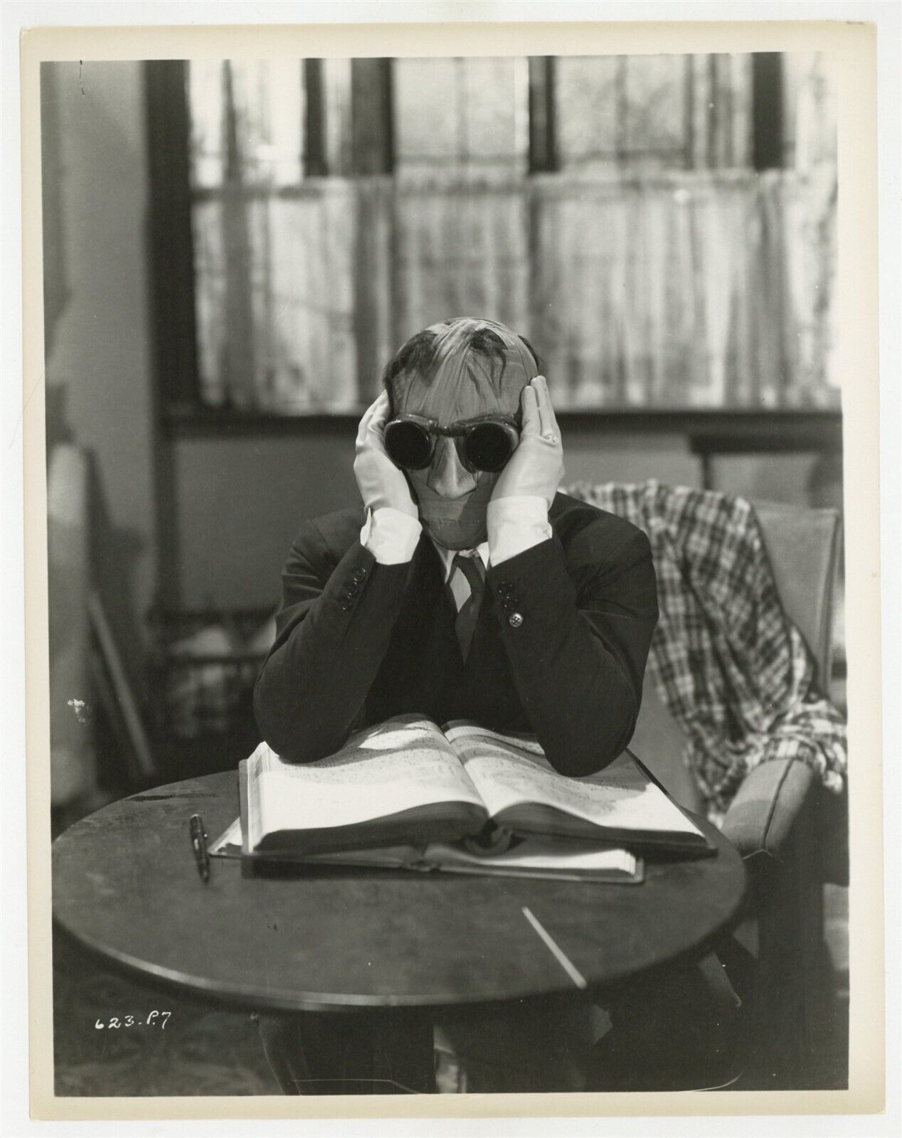 The Invisible Man 1933 Claude Rains Portrait Horror Sci Fi Film Photo J10086