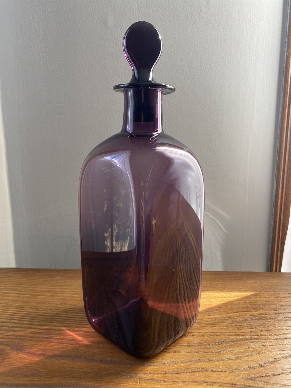 Vintage Purple Apothecary Bottle Decanter Amethyst Blenko Williamsburg CW-13 (?)