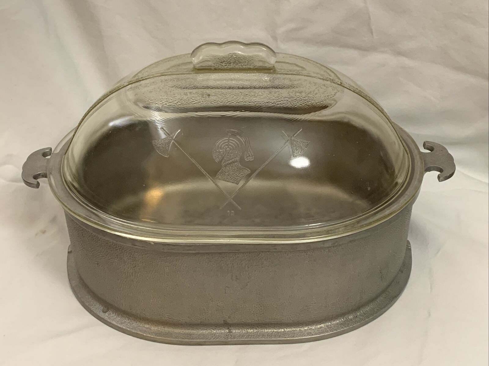 Vintage Guardian Service Hammered Aluminum Roaster Dutch Oven with Glass Lid