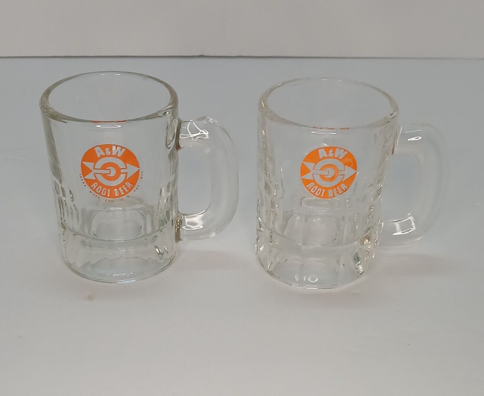 2 Vintage Mini A & W Root Beer Glass Mugs Arrow & Bullseye Logo 3.5in tall