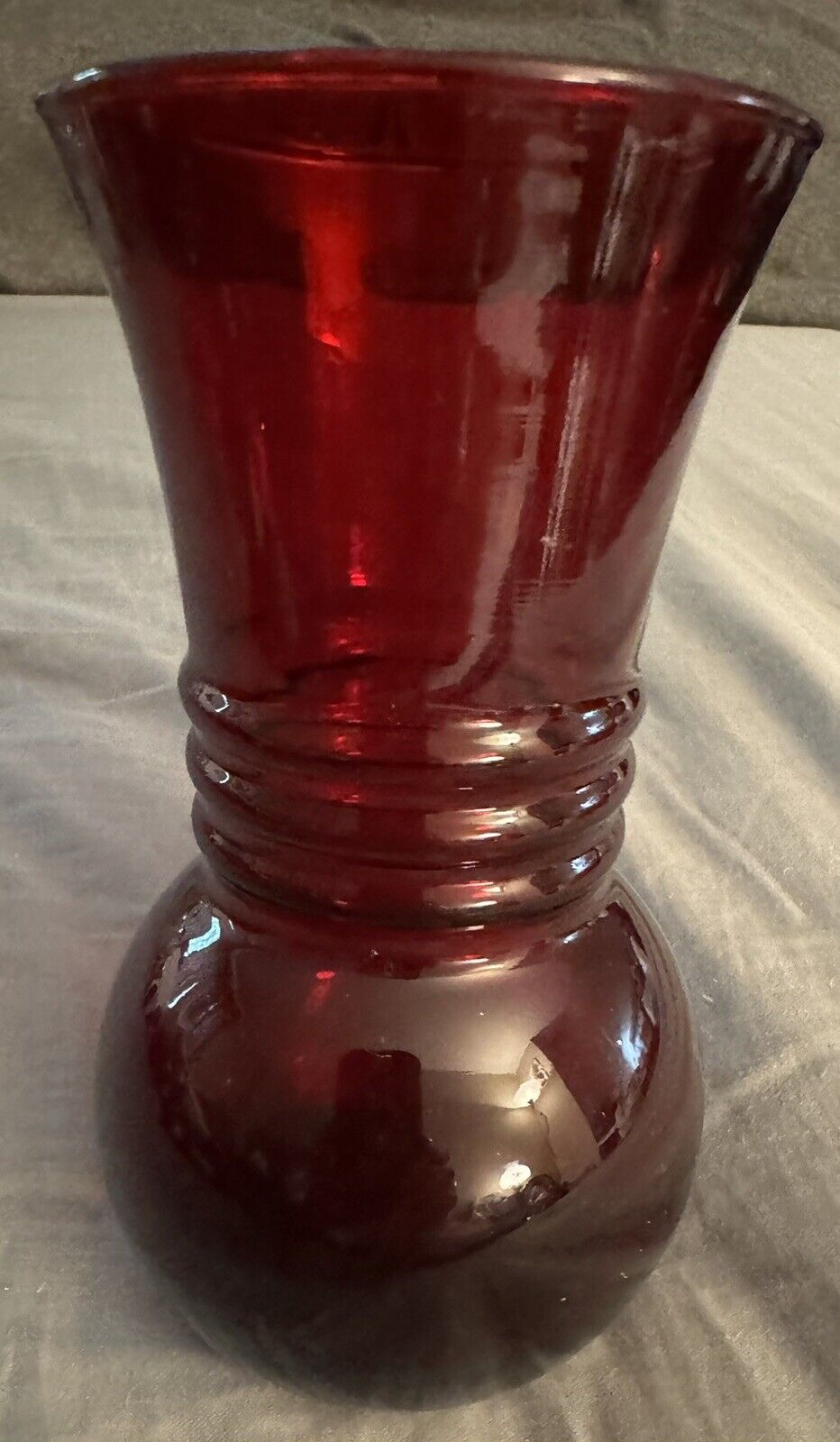 Vintage ANCHOR HOCKING Flower Vase Ribbed Royal Ruby Red Glass