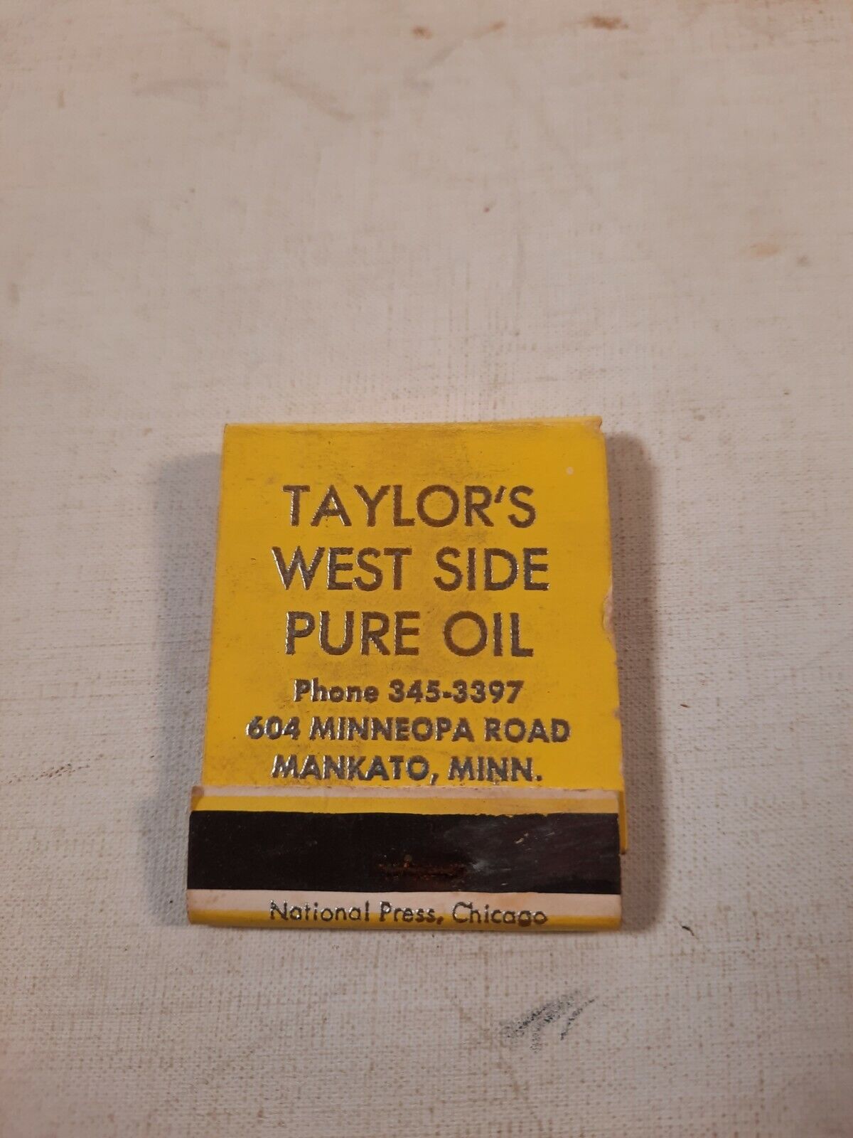 Vtg taylors west side pure oil mankato mn Minnesota matchbook used