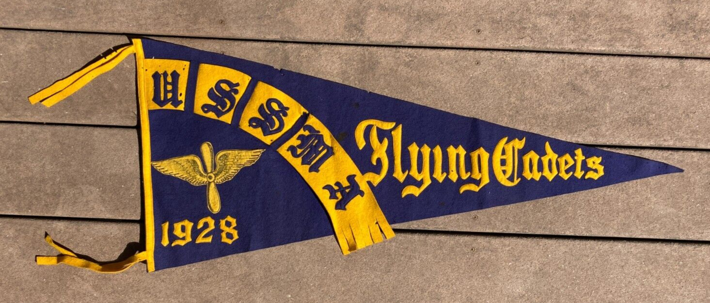 1928 US Military Academy Flying Cadets Wool Felt Souvenir Pennant Flag