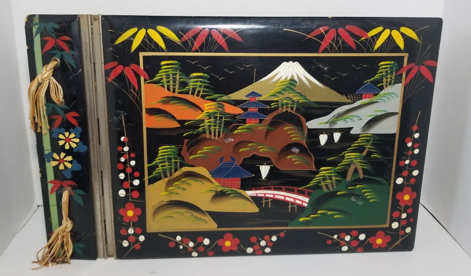 Vintage Black Lacquer Wood Music/ Jewelry Box Photo Album Mountain Pagoda, Japan
