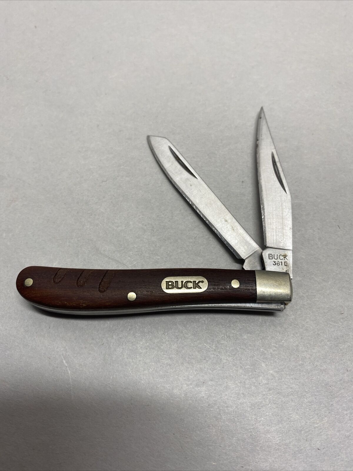 Buck 381E Vintage Pocket Knife Brown