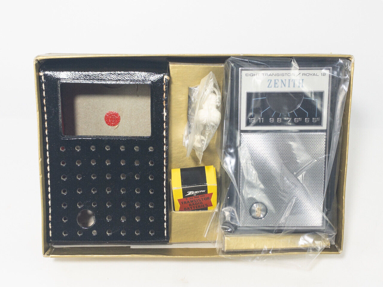 Zenith 8 Transistor Royal 12 AM Radio w/ Box, Complete, New in Box, Unused, Rare
