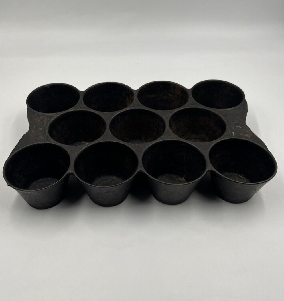 Vintage Unmarked Cast Iron 11 Muffin Pan