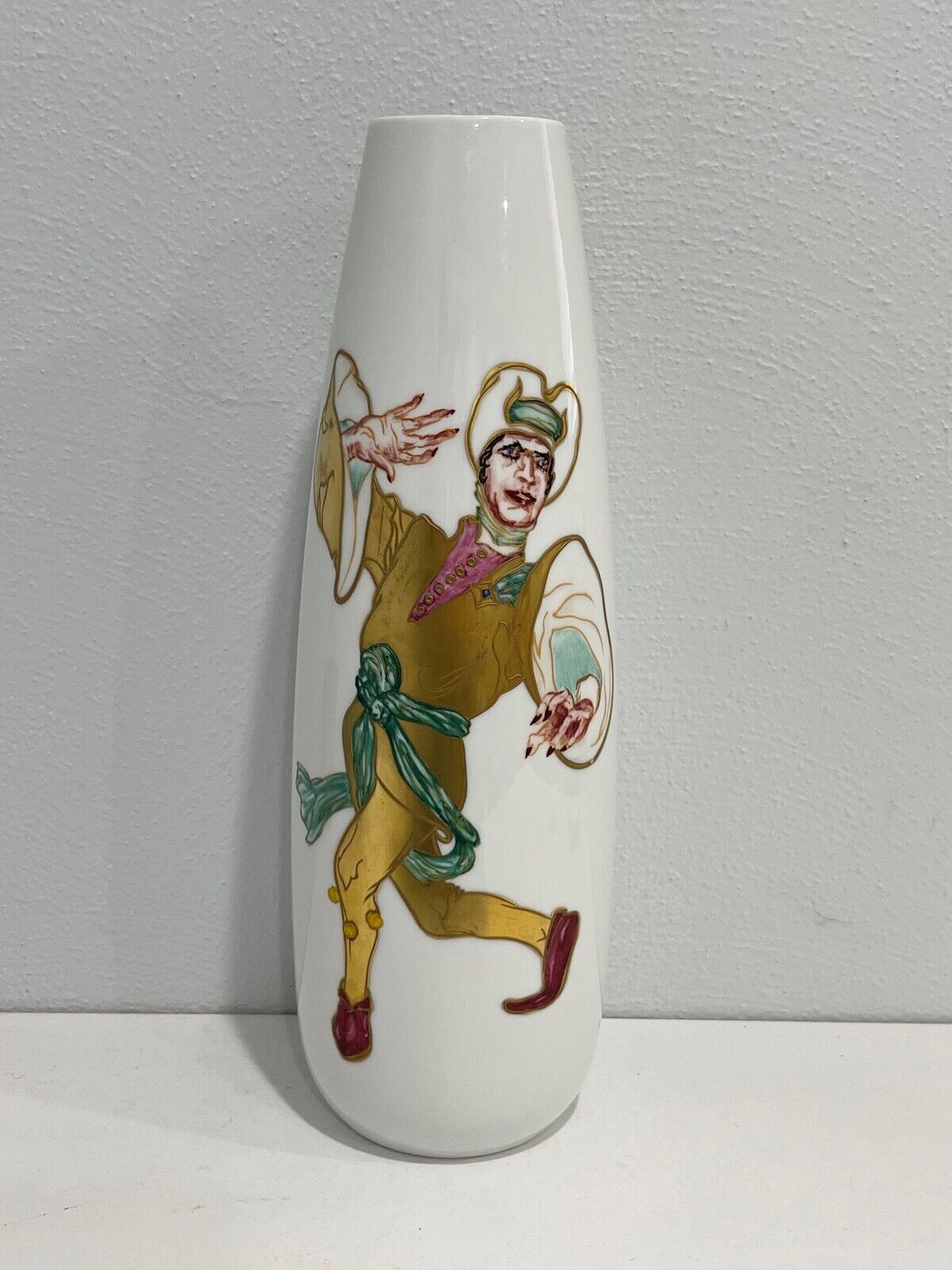 Vtg Unusual Hutschenreuther Porcelain Hand Painted Vase w/ Jester Figure Signed 