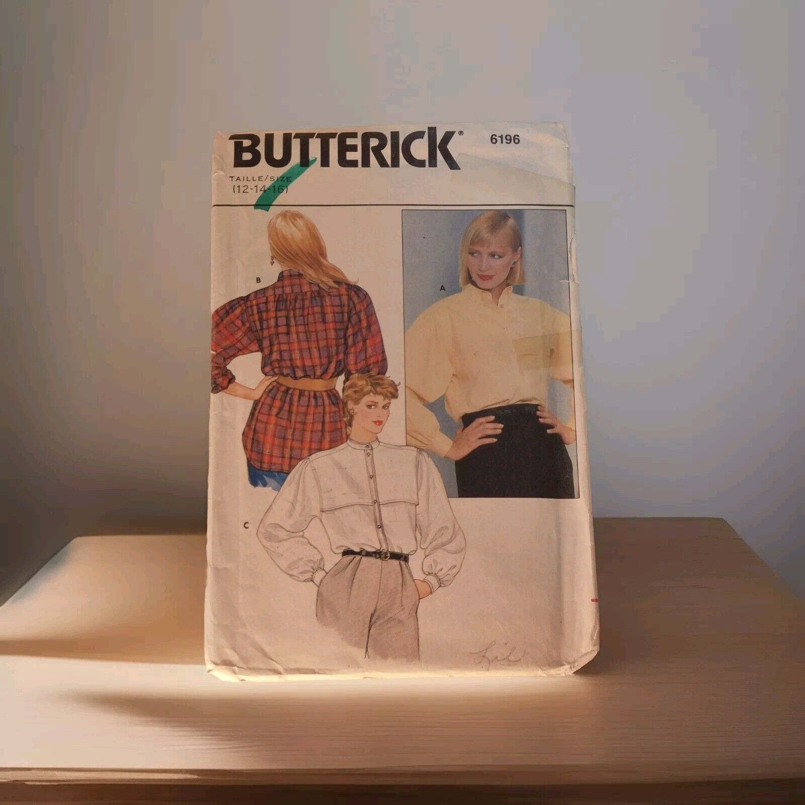 Butterick 6196 Misses\' Blouse Size 12,14,16 Vintage Very Loose Fitting Style