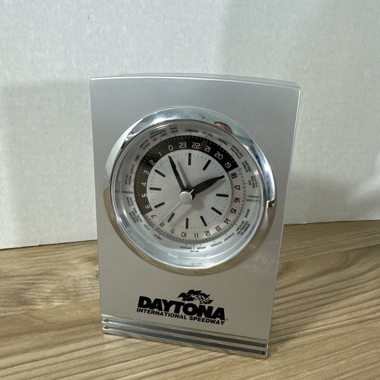 Daytona International Speedway Clock International World Time Zone Silver