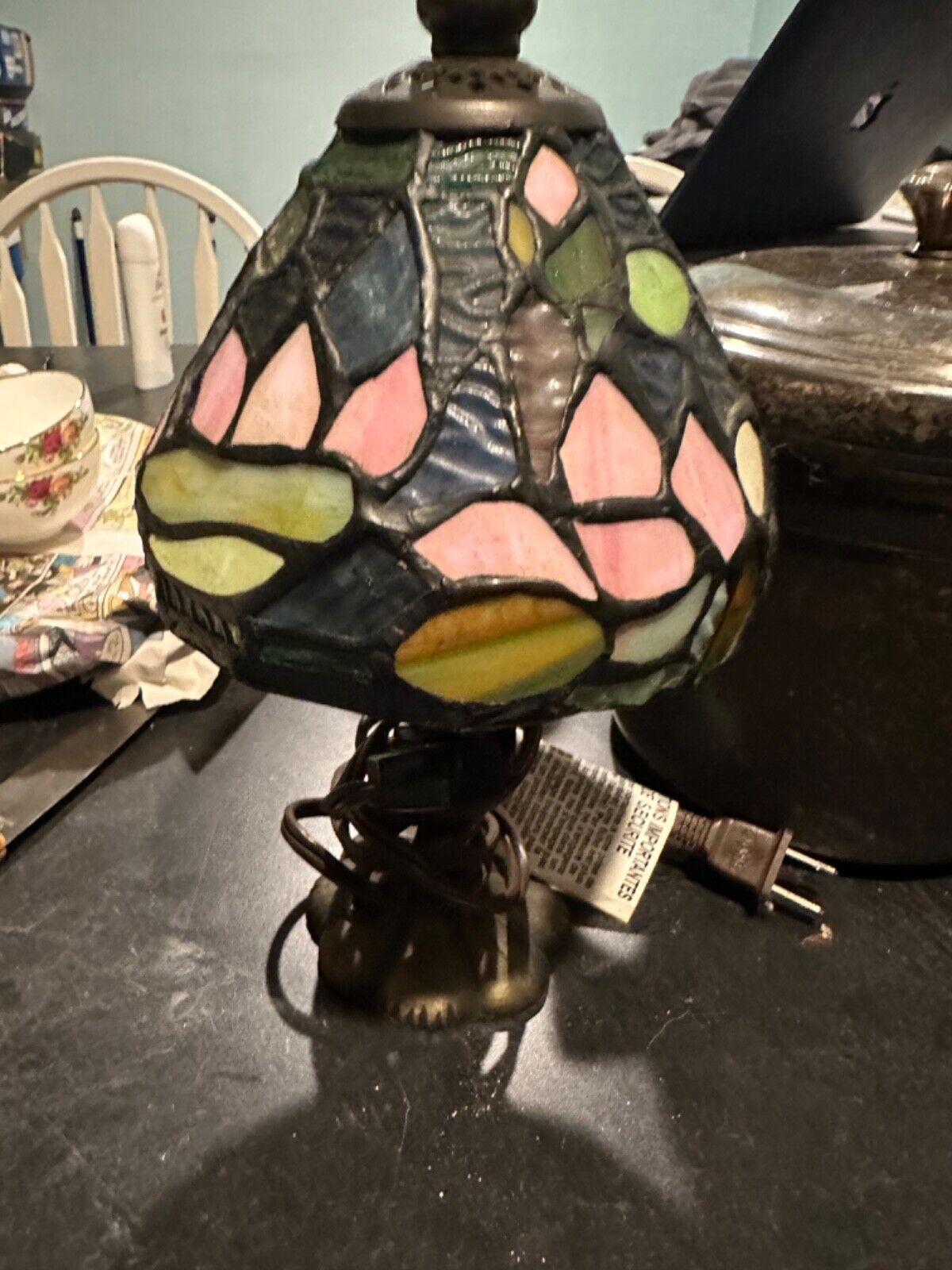 Vintage Tiffany- Style Handmade Stained Glass Rose Flower Lamp Shade