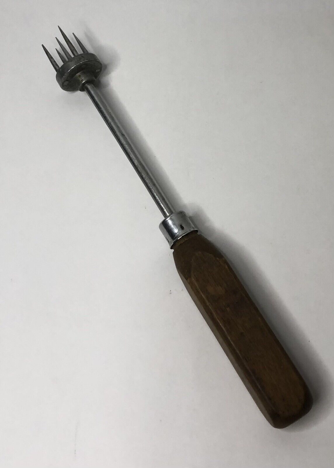 Vintage APEX Ice Chipper Chip Chopper Pick Kitchen Bar Tool Utensil Wood Handle