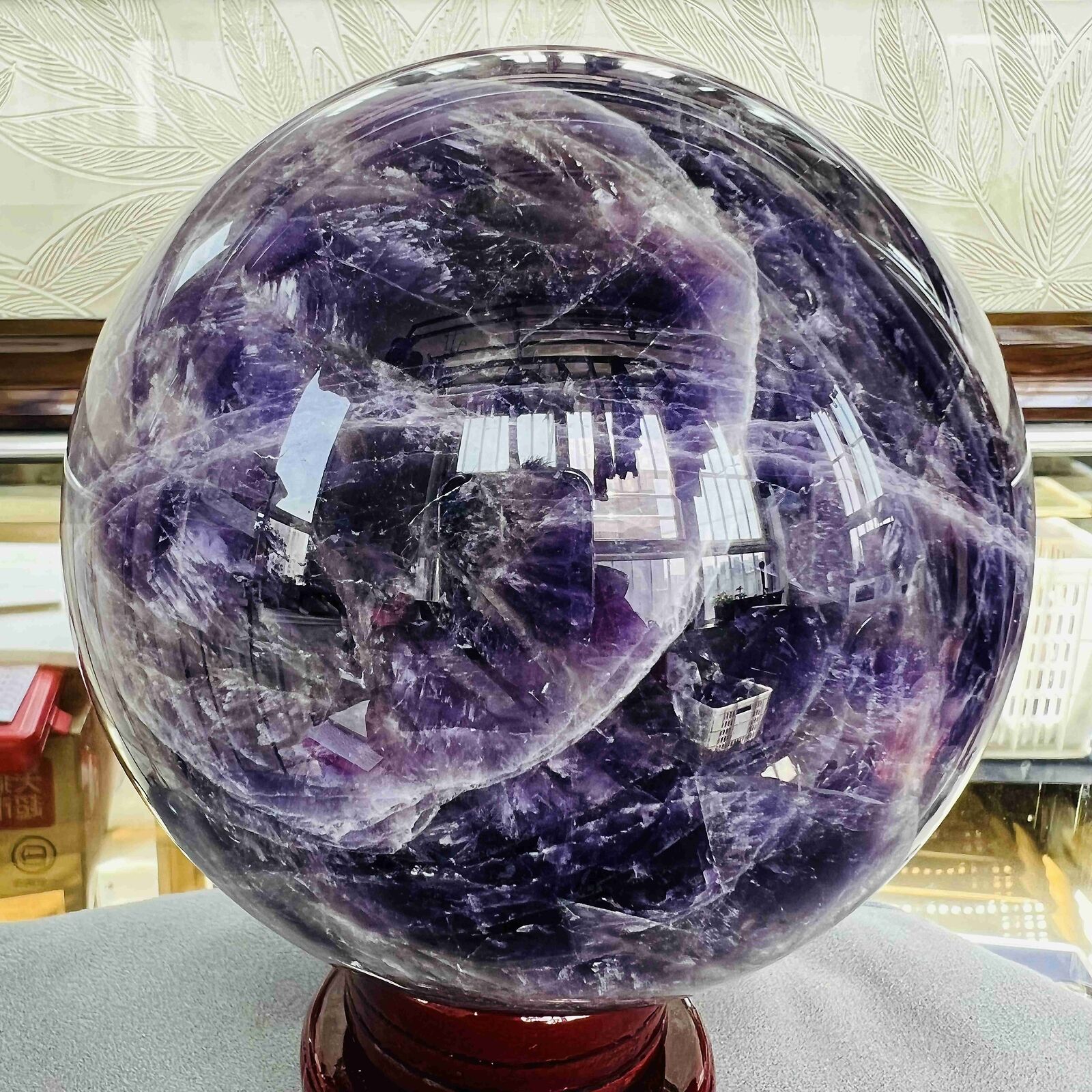 Natural Dream Amethyst Sphere Polished Quartz Crystal Ball Healing Reiki 3131G