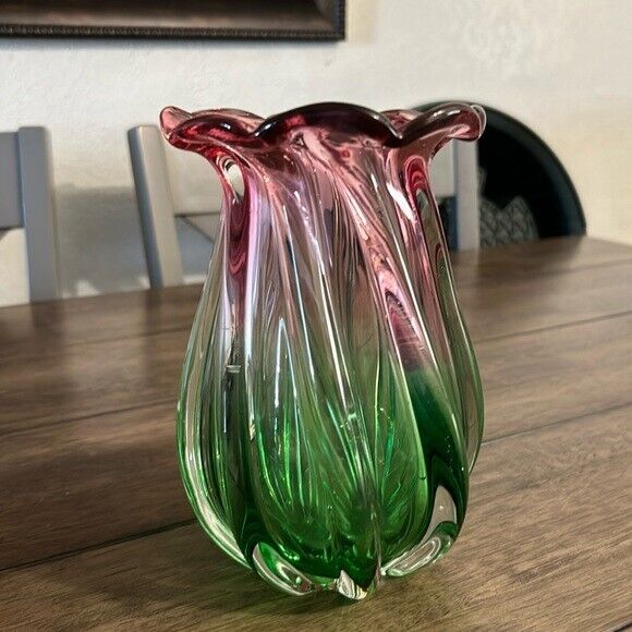 Teleflora accent glass  vase vintage pink and green 8.5''