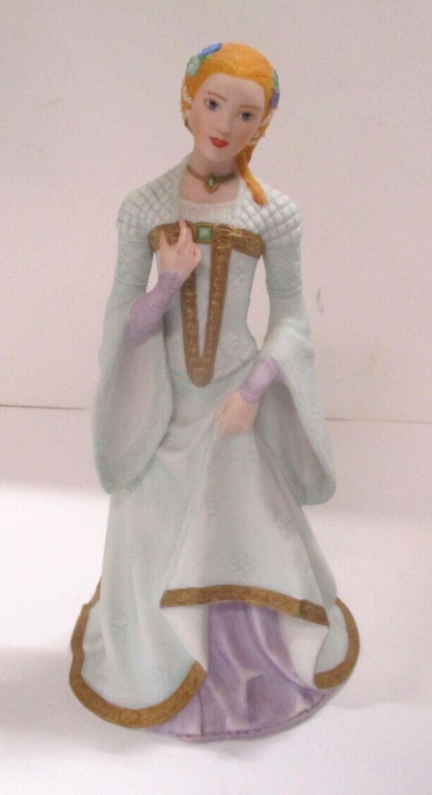 Royal Doulton Lady Guinevere by Dolores Valenza Figurine Camelot Retired statue