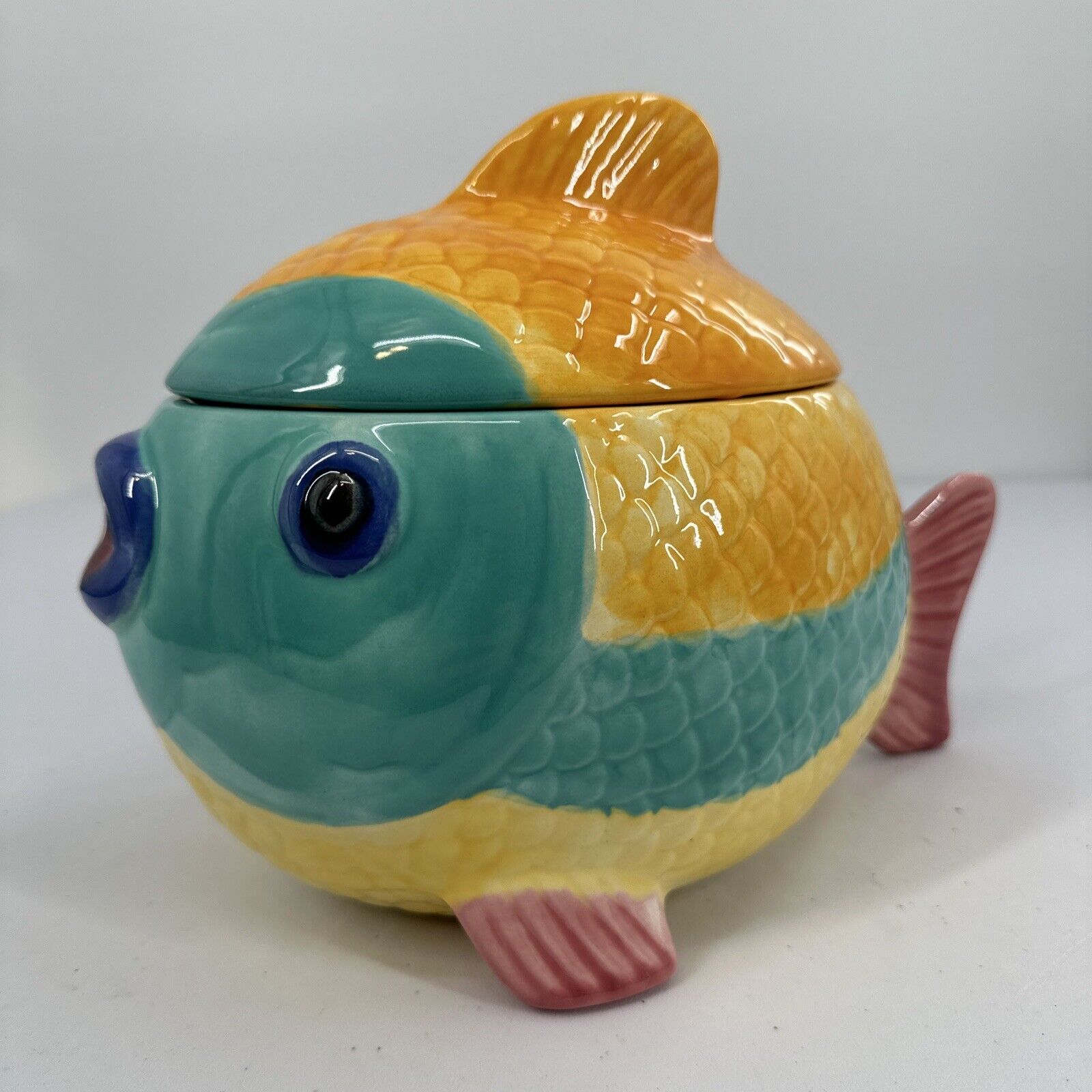 Vintage Rare Metlox Pescado Pottery Bright Colorful Fish Cookie Jar 10”x8”x6”