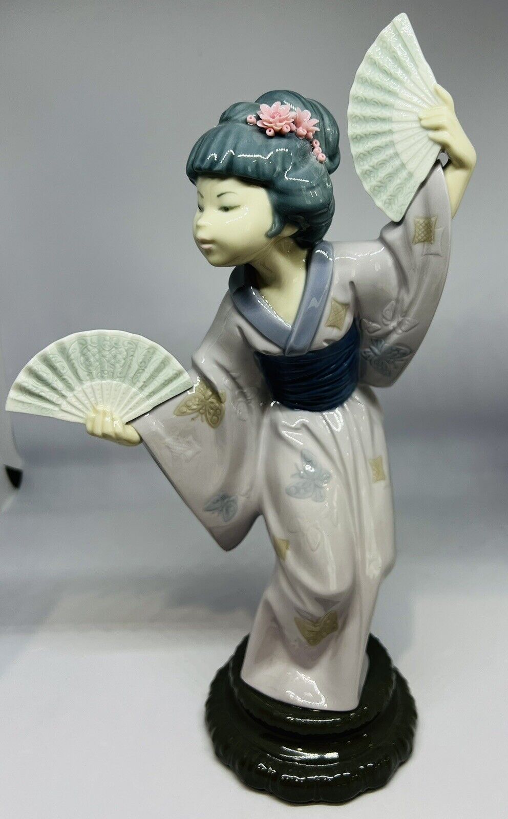 Lladro 4991 Madame Butterfly Japanese Geisha w/ Fan Porcelain Figurine BOX