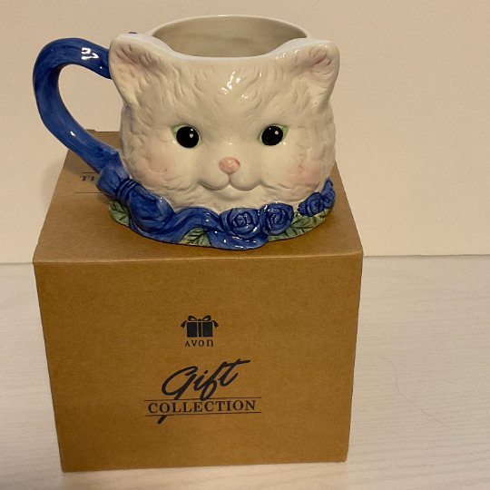 Avon Blue Rose Collection Ceramic Cat Mug NEW