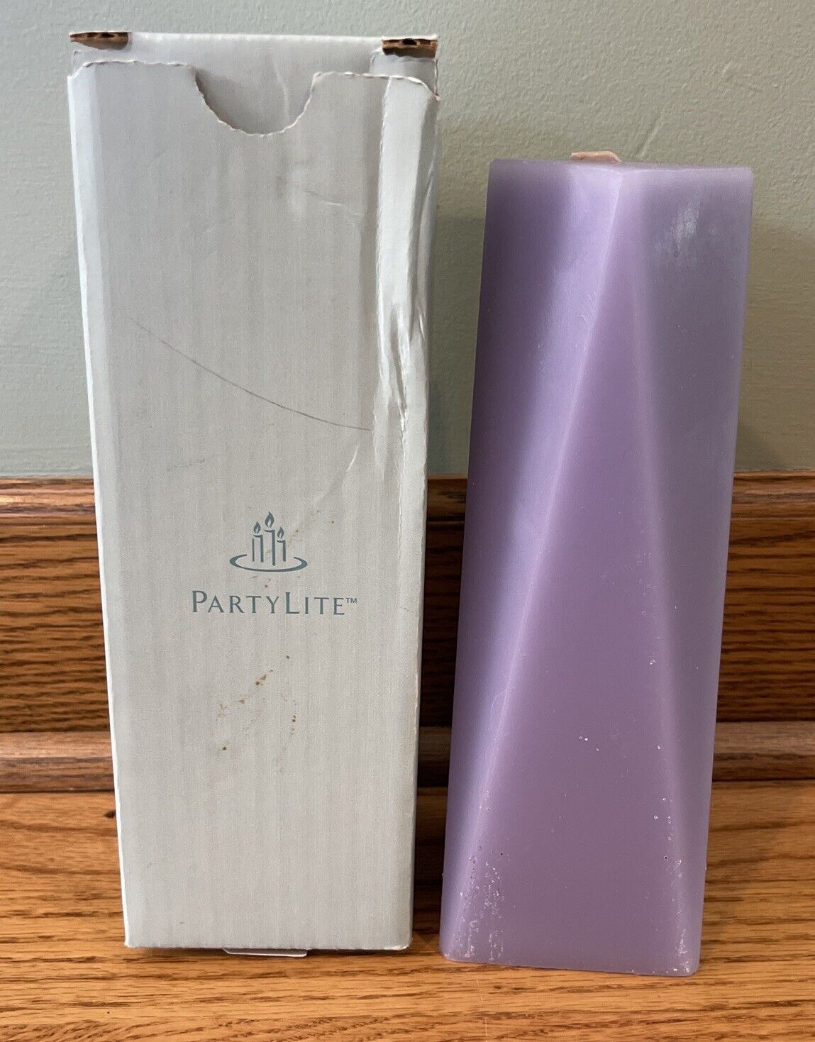 NEW PartyLite DISCOVER 3x8.5 Obelisk Pillar Candle S10652 Ginger Vanilla Purple