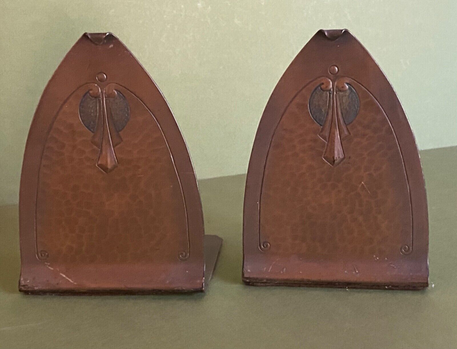 Roycroft Hammered Copper Bookends Arts & Crafts Mission Style Hallmarked EVC