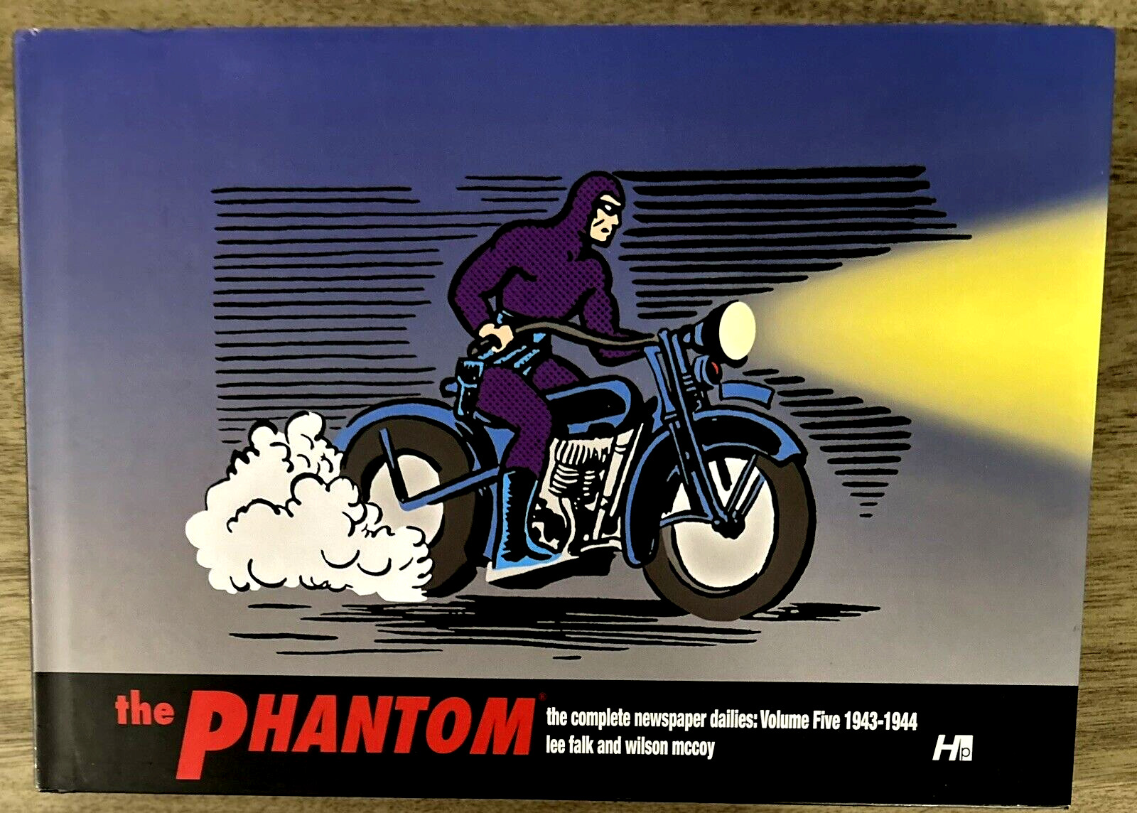 The Phantom: The Complete Newspaper Dailies Volume 5 - 1943-1944By Lee Falk