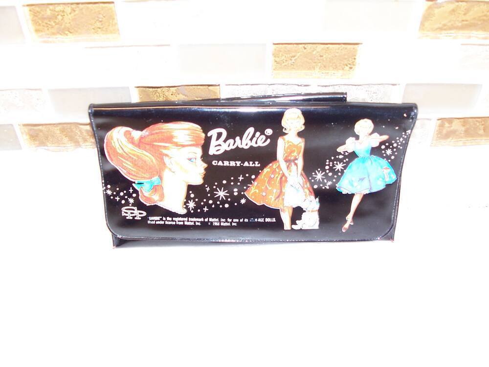 Vintage Barbie Carry-all wallet/purse-EX condition