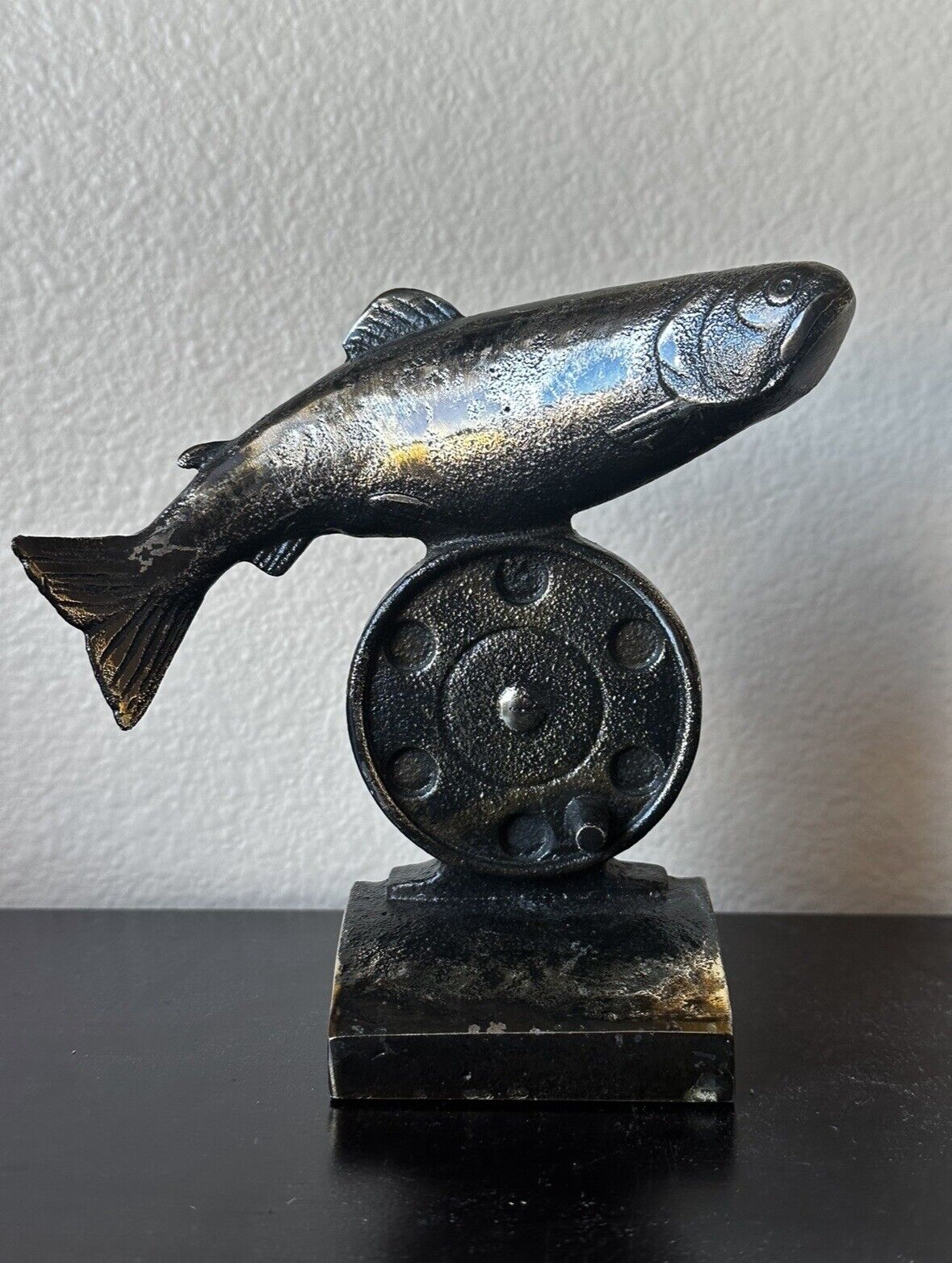 ANTIQUE AMERICANA FLY FISHING REEL TROUT UNLIMITED CAST IRON STATUE